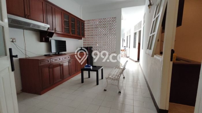 Hunian Modern Untuk Disewakan di Pejaten Jakarta Selatan 4 KT & 5 KM Hunian Modern Untuk Disewakan di Pejaten Jakarta Selatan 4 KT & 5 KM