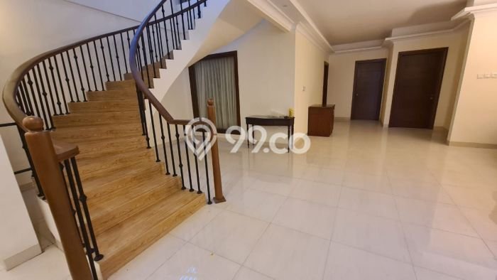 Disewakan! Rumah 3 Kamar Tidur &
2 Kamar Mandi di Pondok Indah, Jakarta Selatan Disewakan! Rumah 3 Kamar Tidur &
2 Kamar Mandi di Pondok Indah, Jakarta Selatan