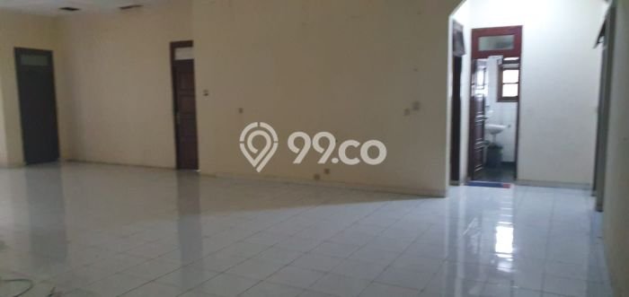 Disewakan! Rumah 5 Kamar Tidur &
3 Kamar Mandi di Pejaten, Jakarta Selatan Disewakan! Rumah 5 Kamar Tidur &
3 Kamar Mandi di Pejaten, Jakarta Selatan