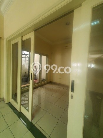 Disewakan! Rumah 4 Kamar Tidur &
3 Kamar Mandi di Pondok Indah, Jakarta Selatan Disewakan! Rumah 4 Kamar Tidur &
3 Kamar Mandi di Pondok Indah, Jakarta Selatan