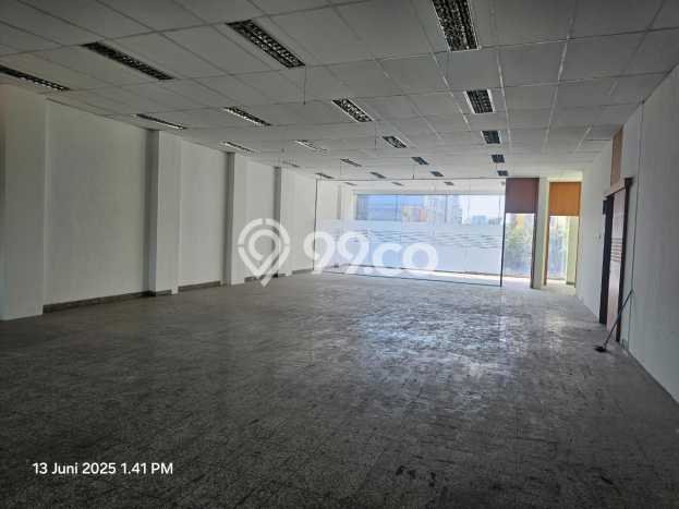 Disewakan Ruko di Kawasan Ramai Blok M Luas 2000m2 Disewakan Ruko di Kawasan Ramai Blok M Luas 2000m2