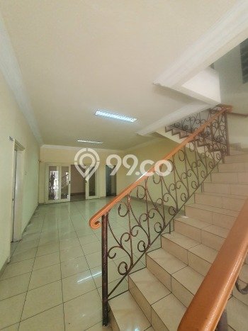 Disewakan! Rumah 4 Kamar Tidur &
3 Kamar Mandi di Pondok Indah, Jakarta Selatan Disewakan! Rumah 4 Kamar Tidur &
3 Kamar Mandi di Pondok Indah, Jakarta Selatan