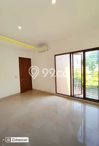 Ready to Use! Premium House LT 260m2 Desain Modern di Kemang Ready to Use! Premium House LT 260m2 Desain Modern di Kemang