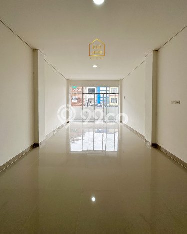 Area Ramai! Ruko Dijual di Tebet untuk Bisnis Luas Bangunan 408m2 Area Ramai! Ruko Dijual di Tebet untuk Bisnis Luas Bangunan 408m2