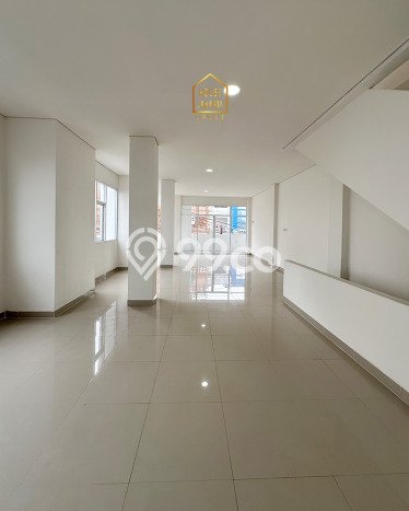 Area Ramai! Ruko Dijual di Tebet untuk Bisnis Luas Bangunan 408m2 Area Ramai! Ruko Dijual di Tebet untuk Bisnis Luas Bangunan 408m2