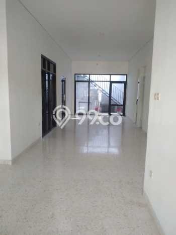Jarang Ada! Rumah Sewa 3 Kamar Bagus Siap Huni Pondok Indah Jarang Ada! Rumah Sewa 3 Kamar Bagus Siap Huni Pondok Indah