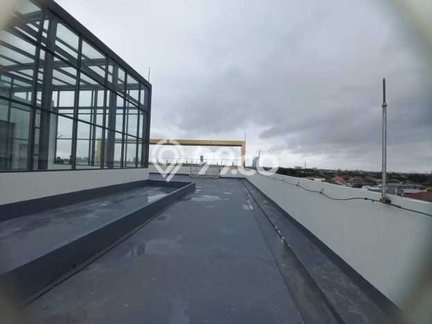Unit Komersial Tersedia di Pondok Indah Spesifikasi LB 1500m2 Unit Komersial Tersedia di Pondok Indah Spesifikasi LB 1500m2