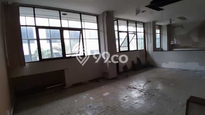 Unit Kantor Disewakan di Mampang di Area Ramai & Strategis Unit Kantor Disewakan di Mampang di Area Ramai & Strategis