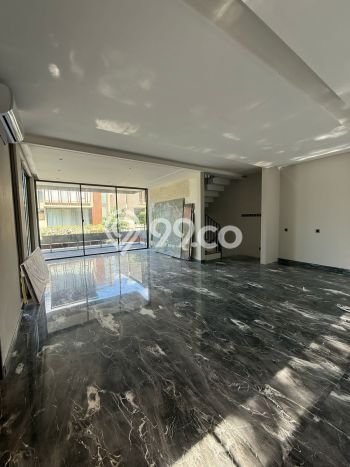 Dijual Rumah Mewah Elegan Dengan View Cantik di Kemang, Jakarta Selatan Dijual Rumah Mewah Elegan Dengan View Cantik di Kemang, Jakarta Selatan