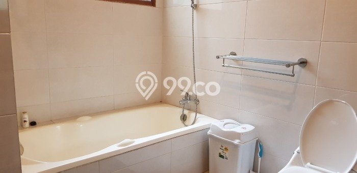 Hunian Modern dengan LT 1050m2 & LB 600m2 Dikontrakkan di Kemang Hunian Modern dengan LT 1050m2 & LB 600m2 Dikontrakkan di Kemang