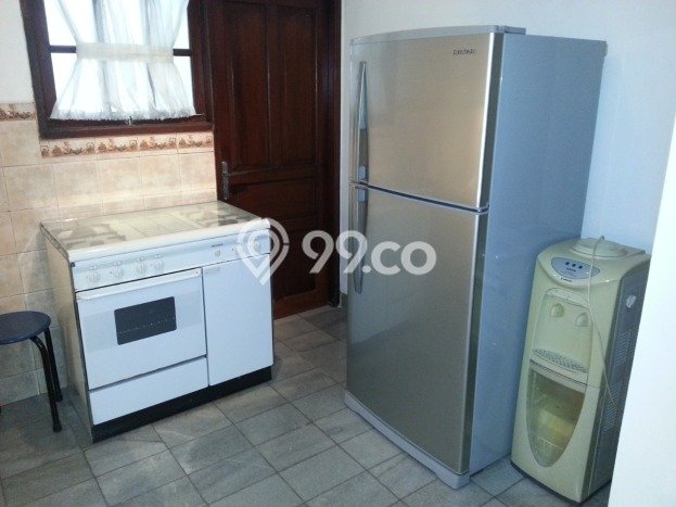 Disewakan! Rumah 4 Kamar Tidur &
3 Kamar Mandi di Lebak Bulus, Jakarta Selatan Disewakan! Rumah 4 Kamar Tidur &
3 Kamar Mandi di Lebak Bulus, Jakarta Selatan
