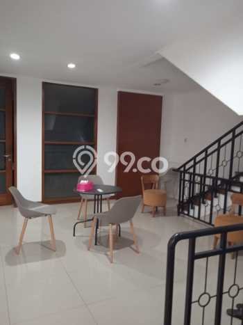 Unit Ruko Disewakan di Pondok Indah di Area Ramai & Strategis Unit Ruko Disewakan di Pondok Indah di Area Ramai & Strategis