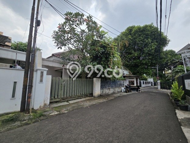Rumah Elit LB 231m2 Siap Huni Desain Elegan di Guntur, Jakarta Selatan Rumah Elit LB 231m2 Siap Huni Desain Elegan di Guntur, Jakarta Selatan