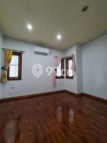 Sewa Rumah Murah di Ampera Jakarta Selatan Punya 5 KT Sewa Rumah Murah di Ampera Jakarta Selatan Punya 5 KT