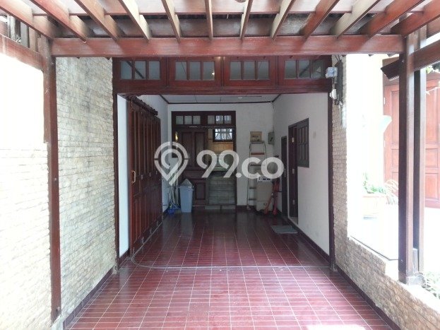Disewakan! Rumah 4 Kamar Tidur &
3 Kamar Mandi di Lebak Bulus, Jakarta Selatan Disewakan! Rumah 4 Kamar Tidur &
3 Kamar Mandi di Lebak Bulus, Jakarta Selatan