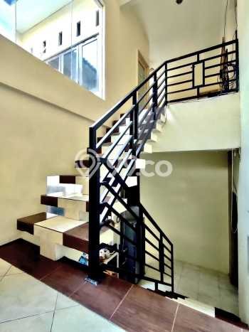 Kost Dijual di Rawamangun dengan 14 KT dan Luas 218m2 Kost Dijual di Rawamangun dengan 14 KT dan Luas 218m2