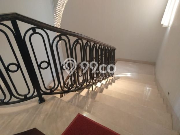 Rumah Mewah Dijual LT 331m2 di Kebayoran Baru, Jakarta Selatan Rumah Mewah Dijual LT 331m2 di Kebayoran Baru, Jakarta Selatan