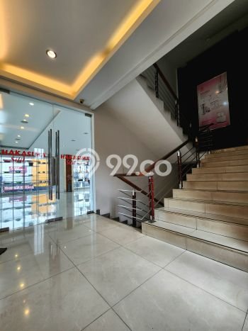 Untuk Dijual! Komersial di Radio Dalam Jakarta Selatan LT 420m2 / LB 800m2 Kawasan Bisnis Untuk Dijual! Komersial di Radio Dalam Jakarta Selatan LT 420m2 / LB 800m2 Kawasan Bisnis