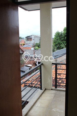 Unit Kost Dijual di Gandaria dengan 0 Kamar Area Ramai Unit Kost Dijual di Gandaria dengan 0 Kamar Area Ramai