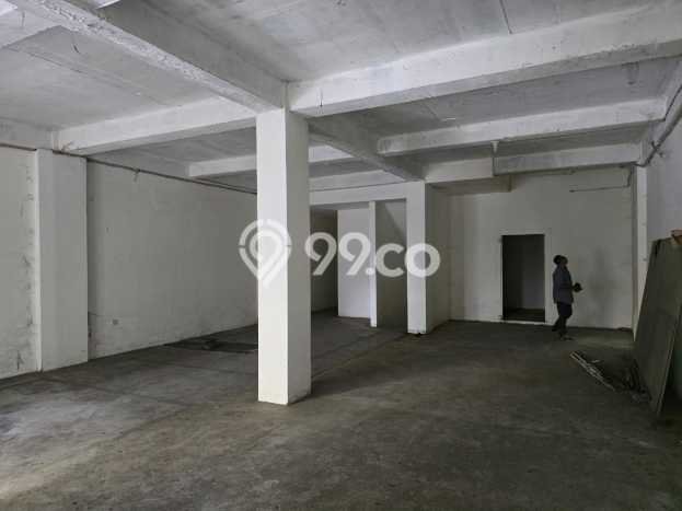 Ruko Area Bisnis Kawasan Kebayoran Baru, Luas 400m2m², Jalan Raya Ruko Area Bisnis Kawasan Kebayoran Baru, Luas 400m2m², Jalan Raya