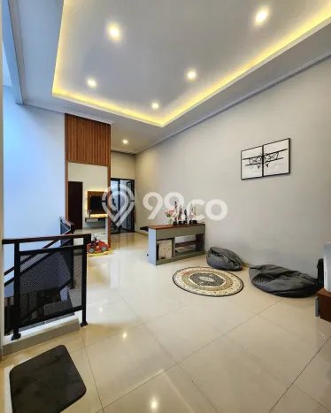 Rumah Elit LB 200m2 Siap Pakai Desain Elegan di Pondok Indah, Jakarta Selatan Rumah Elit LB 200m2 Siap Pakai Desain Elegan di Pondok Indah, Jakarta Selatan