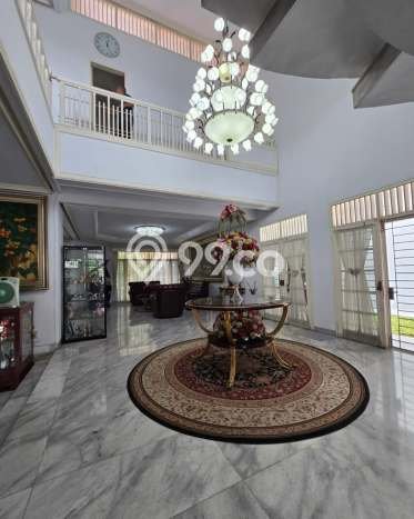 Dijual Rumah Mewah Megah Dengan View Eksklusif di Pondok Labu, Jakarta Selatan Dijual Rumah Mewah Megah Dengan View Eksklusif di Pondok Labu, Jakarta Selatan
