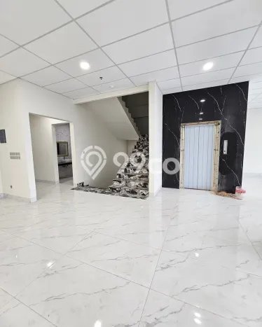 Kantor Dijual di Menteng LT 1075m2, LB 3500m2 untuk Investasi Kantor Dijual di Menteng LT 1075m2, LB 3500m2 untuk Investasi
