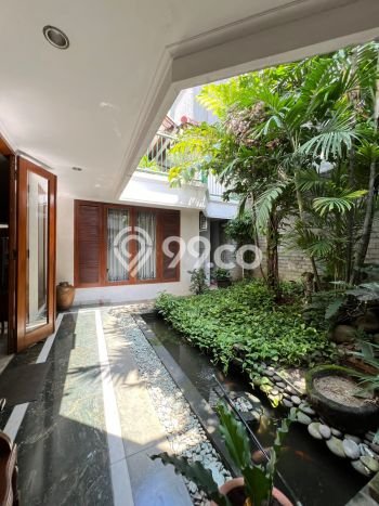 Hunian Eksklusif Siap Huni LT 667m2 di Kebayoran Baru, Jakarta Selatan Hunian Eksklusif Siap Huni LT 667m2 di Kebayoran Baru, Jakarta Selatan
