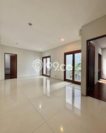 Hunian Mewah Dijual LT 328m2 di Kebayoran Baru, Jakarta Selatan Hunian Mewah Dijual LT 328m2 di Kebayoran Baru, Jakarta Selatan