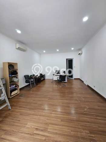 Unit Ruko Dijual di Jakarta Selatan LT 85m2 & LB 370m2 Unit Ruko Dijual di Jakarta Selatan LT 85m2 & LB 370m2