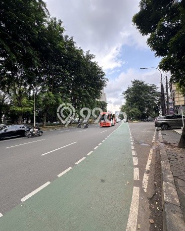 Jarang Ada! Tanah di Tebet Punya Luas 2438m2 SHM Jarang Ada! Tanah di Tebet Punya Luas 2438m2 SHM