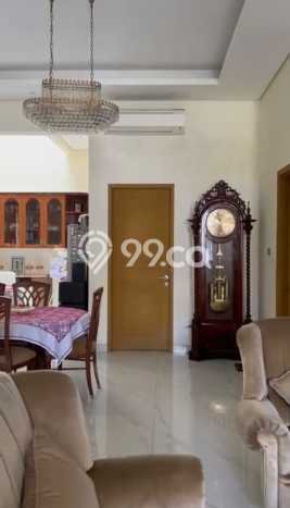 For Sale! Premium House LT 240m2 Desain Modern di Gandaria For Sale! Premium House LT 240m2 Desain Modern di Gandaria