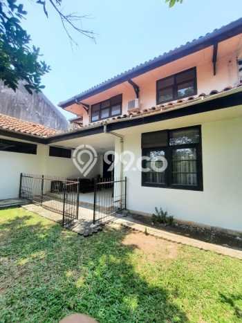 For Sale! Premium House LT 584m2 Desain Modern di Cipete For Sale! Premium House LT 584m2 Desain Modern di Cipete