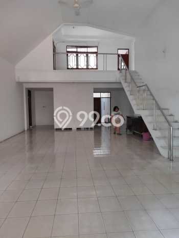 Dijual Rumah Premium dengan Fasilitas Sekitar Lengkap di Kebayoran Baru, Jakarta Selatan Dijual Rumah Premium dengan Fasilitas Sekitar Lengkap di Kebayoran Baru, Jakarta Selatan