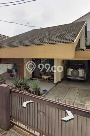 Rumah Elit Modern Tanpa Renovasi di Senopati Jakarta Selatan Rumah Elit Modern Tanpa Renovasi di Senopati Jakarta Selatan