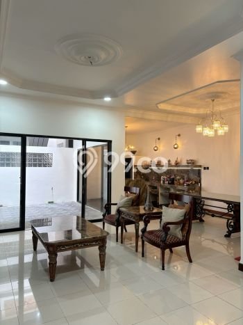 Siap Huni Hunian Elit 5 Kamar di Kebayoran Baru Dekat ke Mana Saja Siap Huni Hunian Elit 5 Kamar di Kebayoran Baru Dekat ke Mana Saja