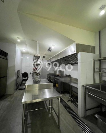 Unit Kantor Strategis di Kebayoran Baru, Jakarta Selatan Potensi Bisnis Besar Unit Kantor Strategis di Kebayoran Baru, Jakarta Selatan Potensi Bisnis Besar