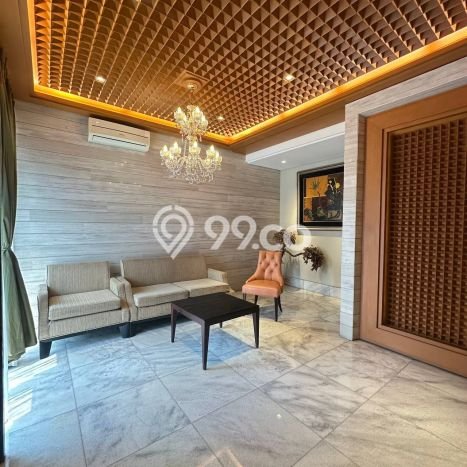 Rumah Elit Modern Tanpa Renovasi di Pondok Indah Jakarta Selatan Rumah Elit Modern Tanpa Renovasi di Pondok Indah Jakarta Selatan