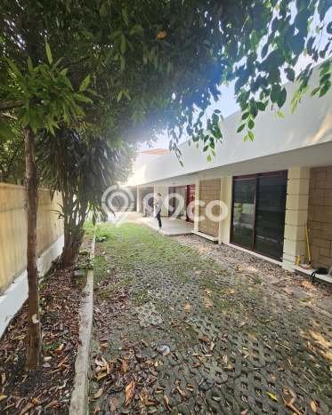 Dijual Rumah Mewah Exclusive di Kebayoran Baru, Jakarta Selatan Dijual Rumah Mewah Exclusive di Kebayoran Baru, Jakarta Selatan