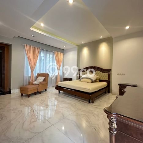 Rumah Elit Modern Tanpa Renovasi di Pondok Indah Jakarta Selatan Rumah Elit Modern Tanpa Renovasi di Pondok Indah Jakarta Selatan