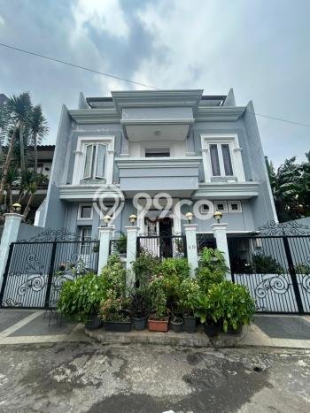 For Sale! Premium House LT 240m2 Desain Modern di Gandaria For Sale! Premium House LT 240m2 Desain Modern di Gandaria