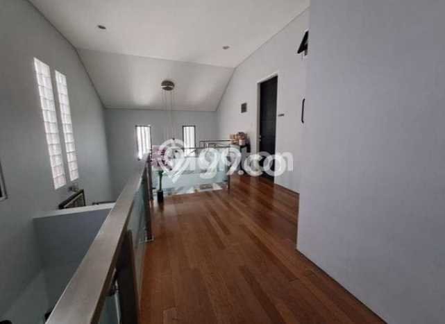 Dijual Rumah Mewah Megah Dengan View Cantik di Kelapa Dua, Jakarta Barat Dijual Rumah Mewah Megah Dengan View Cantik di Kelapa Dua, Jakarta Barat