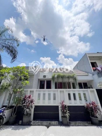 Jual Rumah Bagus Siap Huni LB 118m2 di Ciputat, Tangerang Selatan Jual Rumah Bagus Siap Huni LB 118m2 di Ciputat, Tangerang Selatan