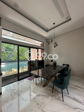 Rumah Elit Modern Tanpa Renovasi di Pantai Indah Kapuk Jakarta Utara Rumah Elit Modern Tanpa Renovasi di Pantai Indah Kapuk Jakarta Utara