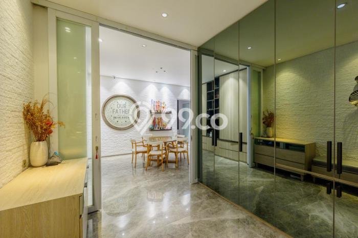 Rumah Elit Modern Siap Huni di Pantai Indah Kapuk Jakarta Utara Rumah Elit Modern Siap Huni di Pantai Indah Kapuk Jakarta Utara