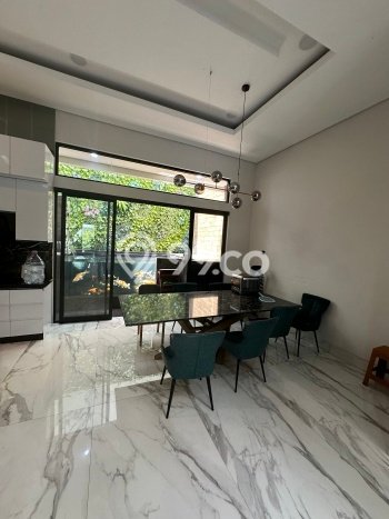 Rumah Elit Modern Tanpa Renovasi di Pantai Indah Kapuk Jakarta Utara Rumah Elit Modern Tanpa Renovasi di Pantai Indah Kapuk Jakarta Utara