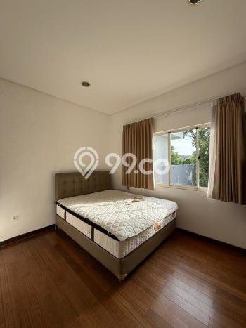 Rumah Elit Modern Siap Huni di Pantai Indah Kapuk Jakarta Utara Rumah Elit Modern Siap Huni di Pantai Indah Kapuk Jakarta Utara