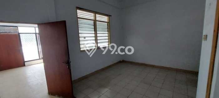 Ruko Dijual di Jakarta Pusat LT 75m2 & LB 270m2 Lokasi Terbaik! Ruko Dijual di Jakarta Pusat LT 75m2 & LB 270m2 Lokasi Terbaik!