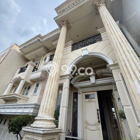 Rumah Luxury Modern Tanpa Renovasi di Green garden Jakarta Barat Rumah Luxury Modern Tanpa Renovasi di Green garden Jakarta Barat