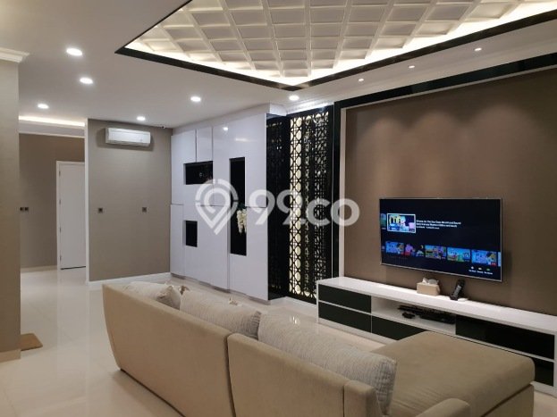 Rumah Luxury Modern Tanpa Renovasi di Green Lake City Jakarta Barat Rumah Luxury Modern Tanpa Renovasi di Green Lake City Jakarta Barat